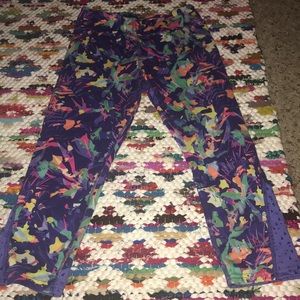 WACKY PATTERN CAPRI